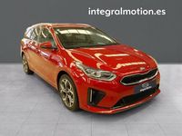 Usado Kia Ceed 141 CV (103 kW) 2022 Rojo Utilitario