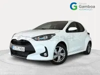 Usado Toyota Yaris Hybrid Active 116 CV (85 kW) 2025 Blanco Berlina