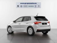 Usado Skoda Fabia Selection 95 CV (69 kW) 2025 Blanco Utilitario