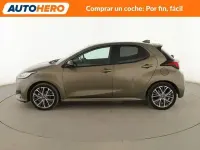Usado Toyota Yaris Style 116 CV (85 kW) 2024 Verde Utilitario