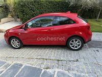 Usado Seat Ibiza Style 105 CV (77 kW) 2010 Rojo Berlina