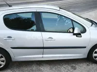 Usado Peugeot 207 90 CV (66 kW) 2007 Gris / plata Berlina