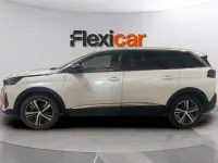 Usado Peugeot 5008 Allure 136 CV (100 kW) 2024 Blanco SUV