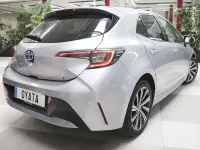 Usado Toyota Corolla Style 122 CV (89 kW) 2022 Gris Utilitario