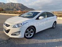 Usado Hyundai i40 115 CV (84 kW) 2013 Blanco Berlina