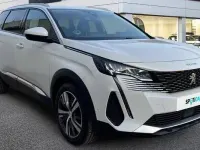 Usado Peugeot 5008 Allure 131 CV (96 kW) 2021 Blanco SUV