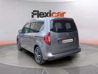 Usado Mercedes T180 116 CV (85 kW) 2023 Gris Monovolumen