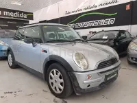 Usado Mini ONE 90 CV (66 kW) 2002 Gris / plata Utilitario
