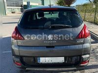 Usado Peugeot 3008 Active 120 CV (88 kW) 2014 Gris / plata Familiar