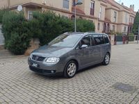 Usado VW Touran Advance 136 CV (100 kW) 2004 Gris / plata Monovolumen