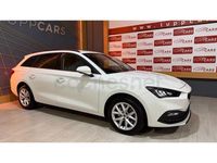 Usado Seat Leon Style 150 CV (110 kW) 2021 Blanco Familiar