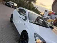 Usado Opel Astra GTC 110 CV (80 kW) 2010 Blanco Berlina