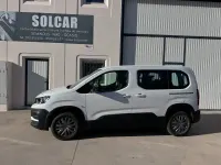 Usado Peugeot Rifter Business-Line 100 CV (73 kW) 2023 Blanco Monovolumen