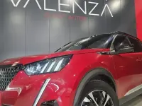 Usado Peugeot 2008 GT 130 CV (95 kW) 2021 Granate SUV
