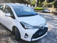 Usado Toyota Yaris Active 90 CV (66 kW) 2015 Blanco Utilitario