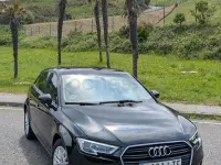 Usado Audi A3 150 CV (110 kW) 2018 Negro Berlina