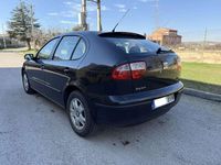 Usado Seat Leon Stella 110 CV (80 kW) 2002 Negro Utilitario