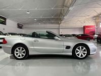 Usado Mercedes SL500 306 CV (225 kW) 2003 Gris Coupe