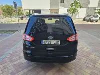 Usado Ford Galaxy Titanium 150 CV (110 kW) 2017 Negro Monovolumen