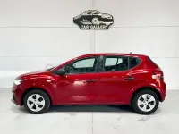 Usado Dacia Sandero Expression 101 CV (74 kW) 2023 Rojo Berlina