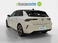 Usado Opel Astra 180 CV (132 kW) 2025 Amarillo Utilitario
