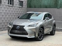 Usado Lexus NX300h Sport Line 197 CV (144 kW) 2016 Gris / plata SUV