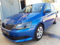 Usado Skoda Fabia Style 90 CV (66 kW) 2016 Azul