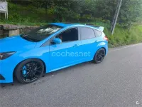 Usado Ford Focus RS 350 CV (257 kW) 2017 Azul Berlina