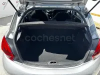 Usado Peugeot 208 Access 82 CV (60 kW) 2016 Gris / plata Utilitario