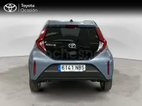 Usado Toyota Aygo X Play 72 CV (52 kW) 2025 Azul SUV