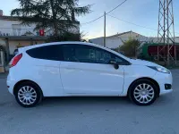 Usado Ford Fiesta Trend 75 CV (55 kW) 2013 Blanco Berlina