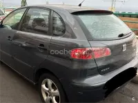 Usado Seat Ibiza Stylance 100 CV (73 kW) 2005 Gris / plata Utilitario