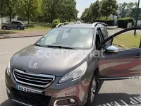 Usado Peugeot 2008 Active 92 CV (67 kW) 2015 Marrón SUV