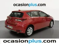 Usado Toyota Auris Active 116 CV (85 kW) 2015 Rojo Utilitario