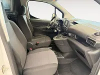 Usado Citroën Berlingo 100 CV (73 kW) 2023 Blanco Monovolumen