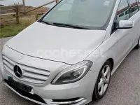 Usado Mercedes B180 109 CV (80 kW) 2013 Gris / plata Utilitario
