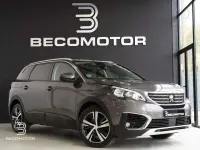 Usado Peugeot 5008 Allure 130 CV (95 kW) 2019 Gris SUV