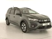 Usado Dacia Jogger Expression 110 CV (80 kW) 2024 Verde Monovolumen