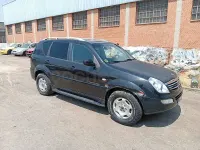 Usado SsangYong Rexton 165 CV (121 kW) 2006 Negro SUV