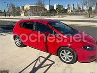 Usado Seat Leon Ecomotive 105 CV (77 kW) 2007 Rojo Utilitario