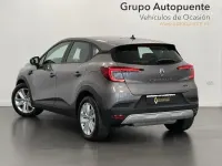 Usado Renault Captur Evolution 145 CV (106 kW) 2022 Gris / plata SUV
