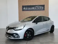 Usado Renault Clio IV Trophy 220 CV (161 kW) 2017 Gris / plata Berlina