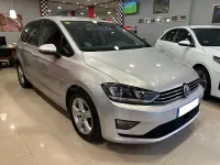 Usado VW Golf Sportsvan Sportline 110 CV (80 kW) 2015 Gris / plata Monovolumen