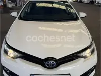 Occasion Toyota Auris Hybrid Business Edition 136 PK (100 kW) 2018 Wit Sedan