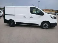 Usado Renault Trafic 131 CV (96 kW) 2024 Blanco Monovolumen