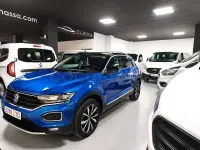 Usado VW T-Roc Advance 110 CV (80 kW) 2022 Azul SUV
