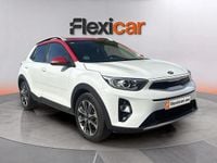 Usado Kia Stonic 120 CV (88 kW) 2018 Blanco SUV