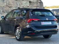 Usado Fiat Tipo Easy 120 CV (88 kW) 2018 Negro Familiar