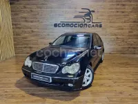 Usado Mercedes C220 Elegance 143 CV (105 kW) 2003 Negro Berlina