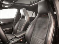 Usado Mercedes CLA200 Shooting Brake AMG line 136 CV (100 kW) 2016 Blanco Familiar
